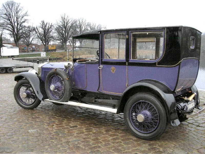Последний раз автомобиль выставлялся на продажу на аукционе в Германии в 2013 году. Фото: Авто Ру.
