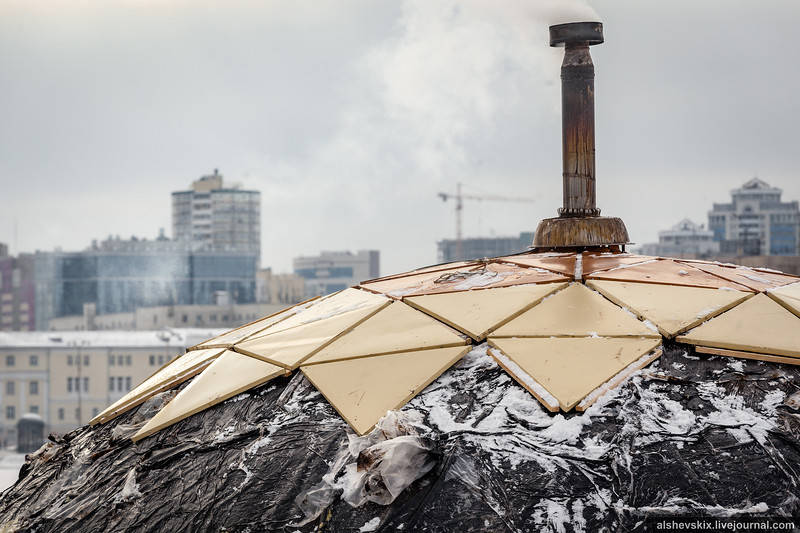 Внешне сооружение напоминает юрту. Фото: Андрей АЛЬШЕВСКИХ.