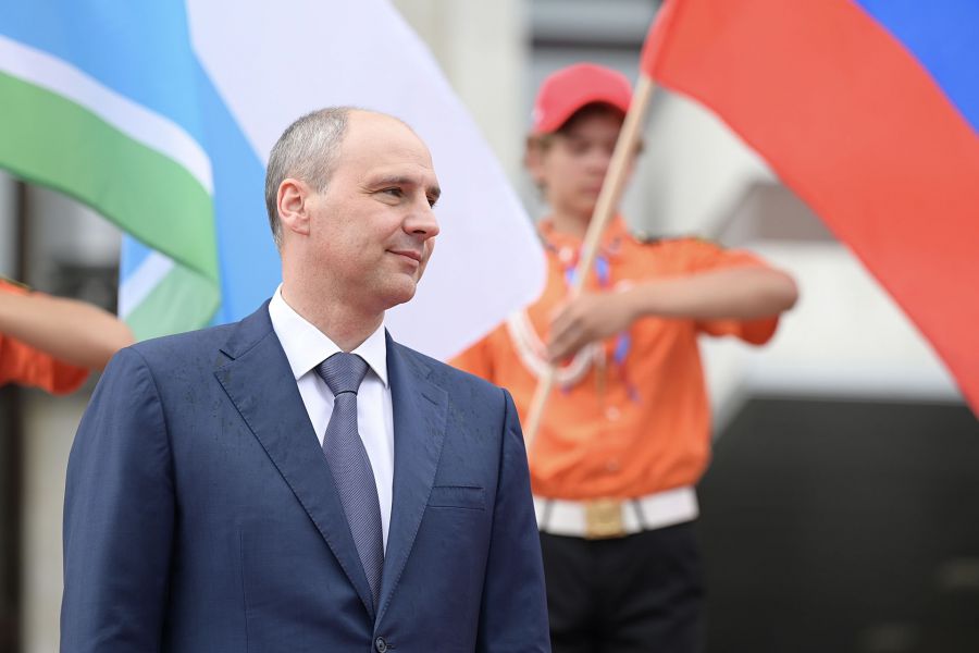 Денис Паслер поручил ускорить темпы строительства набережной