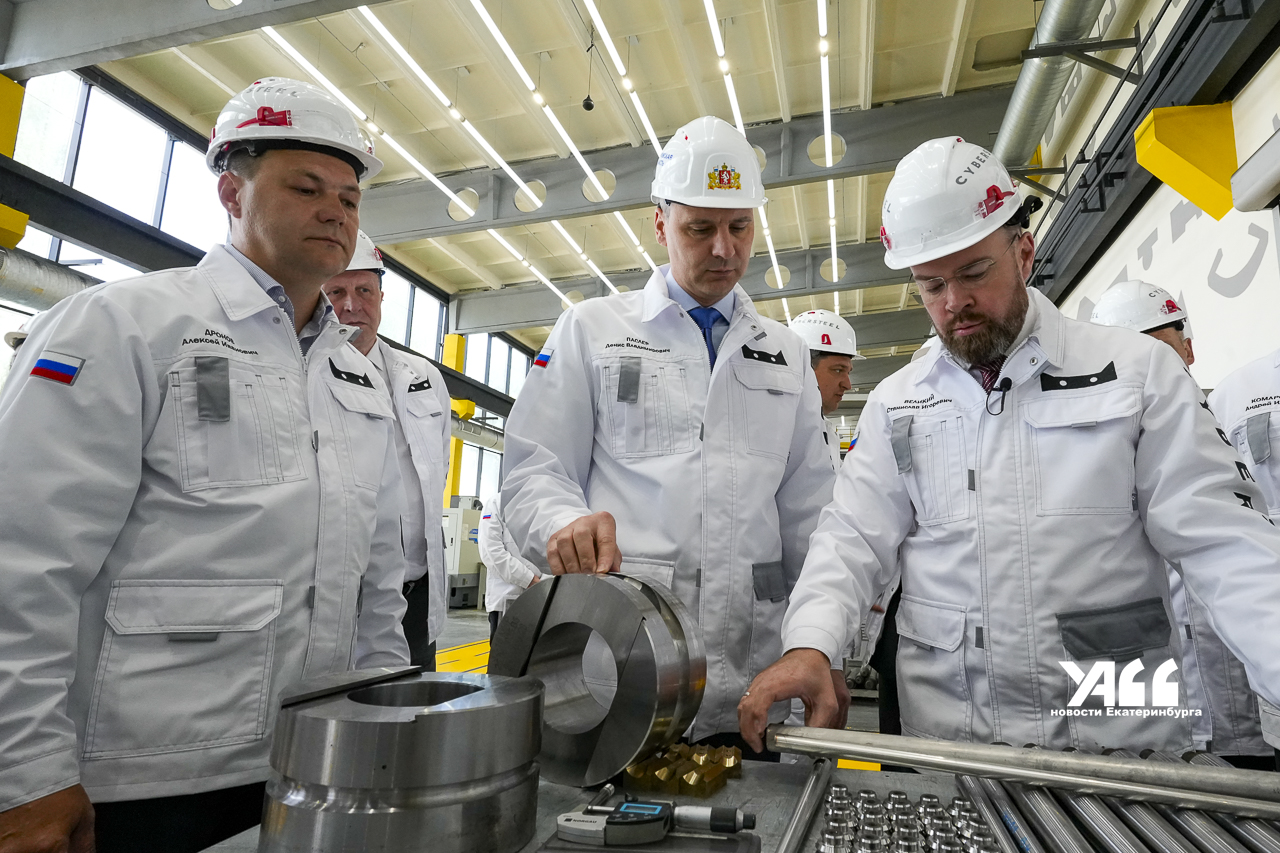 Денис Паслер и Андрей Комаров запустили новое производство по выпуску холоднодеформированных нержавеющих труб в Первоуральске