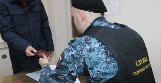 После возбуждения уголовного дела женщина вернула своей дочери более 1 млн рублей алиментов